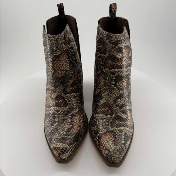 Jellypop Snakeskin Pattern Ankle Booties - Picture 2 of 6